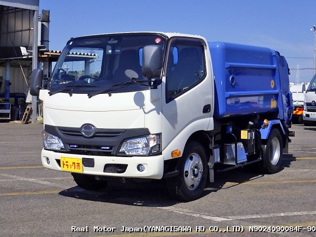 2017 HINO DUTRO