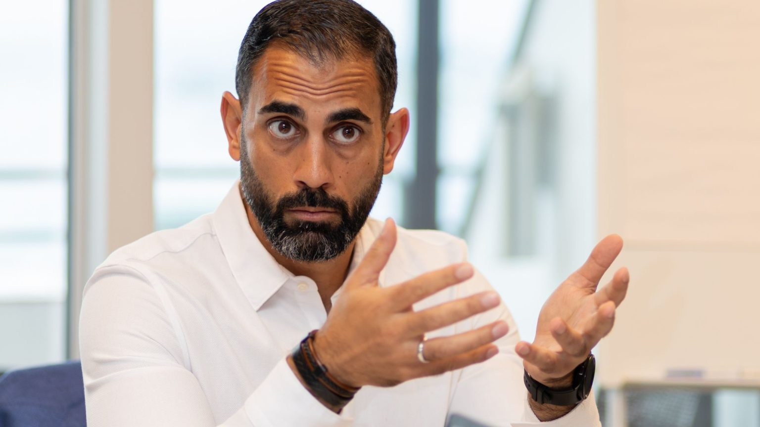 Kursdeltakere som lærer om sykefraværsoppfølging