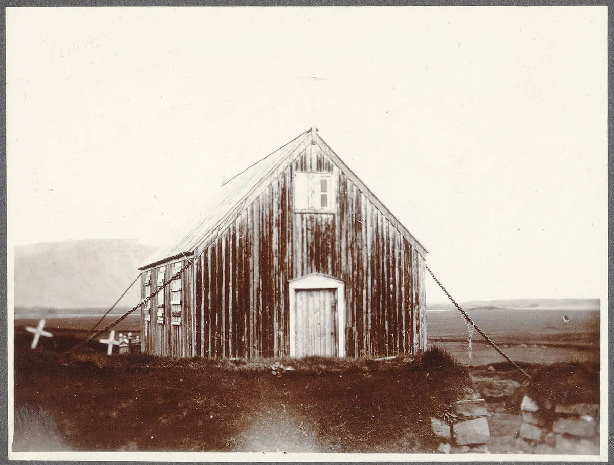 Collection: Icelandic and Faroese Photographs of Frederick W.W. Howell, Cornell University Library Title: The chained church at Kálfafellsstaður. Date: ca. 1900 Place: Kálfafellsstaður (Iceland : Farmstead) Medium: collodion print Repository: Fiske Icelandic Collection, Rare & Manuscript Collect