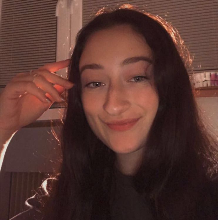 simona <3