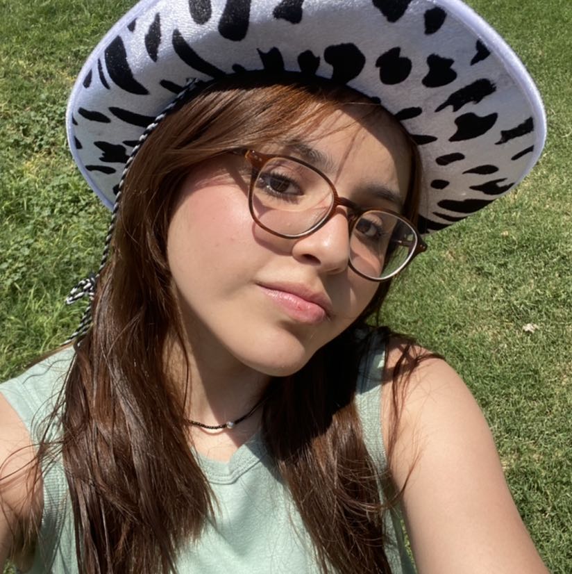 avril juárez