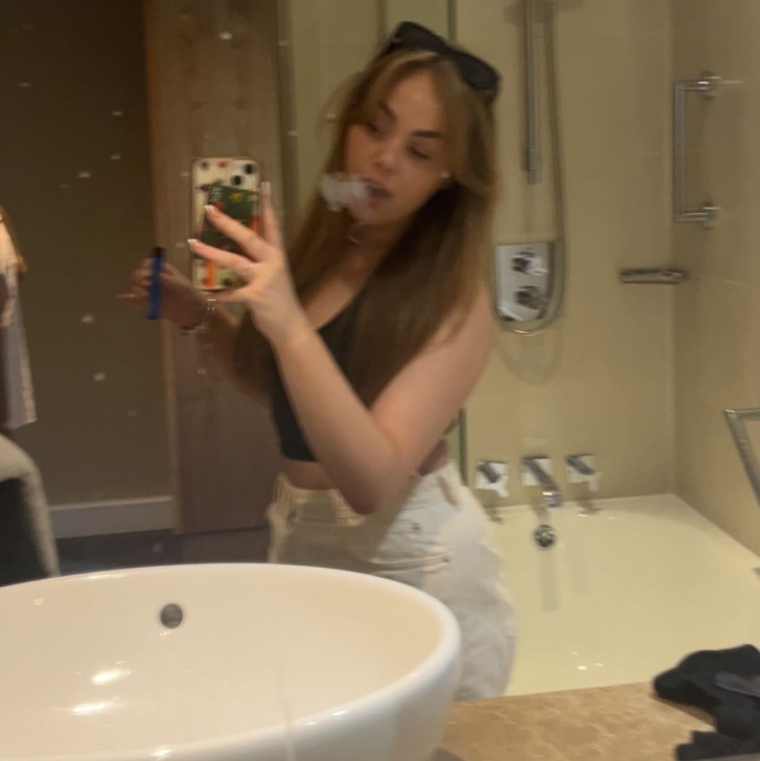 ellie