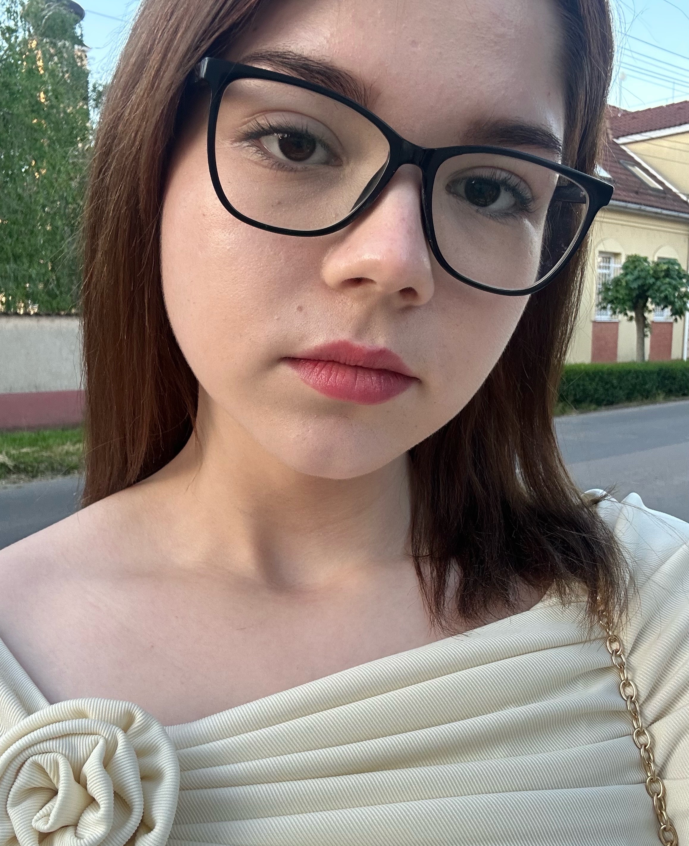 eszter