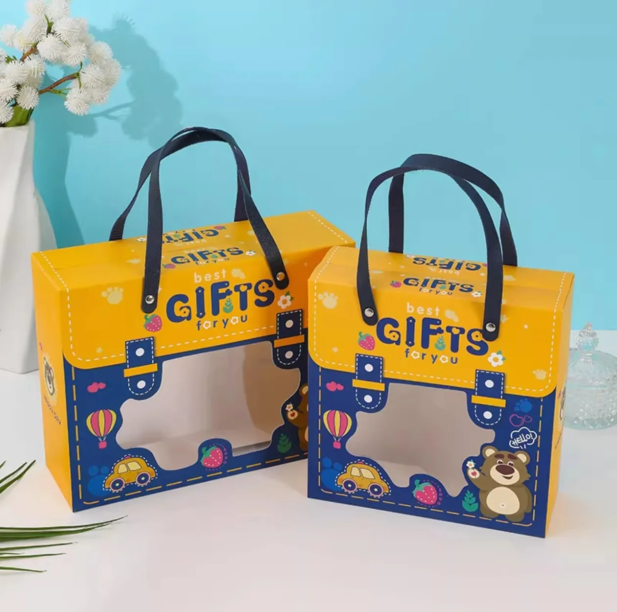 Hampers Ulang Tahun Lotso Bear jendela