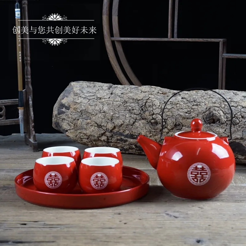 Teko Set Shuang Xi Merah Isi 4 Gelas + DOS