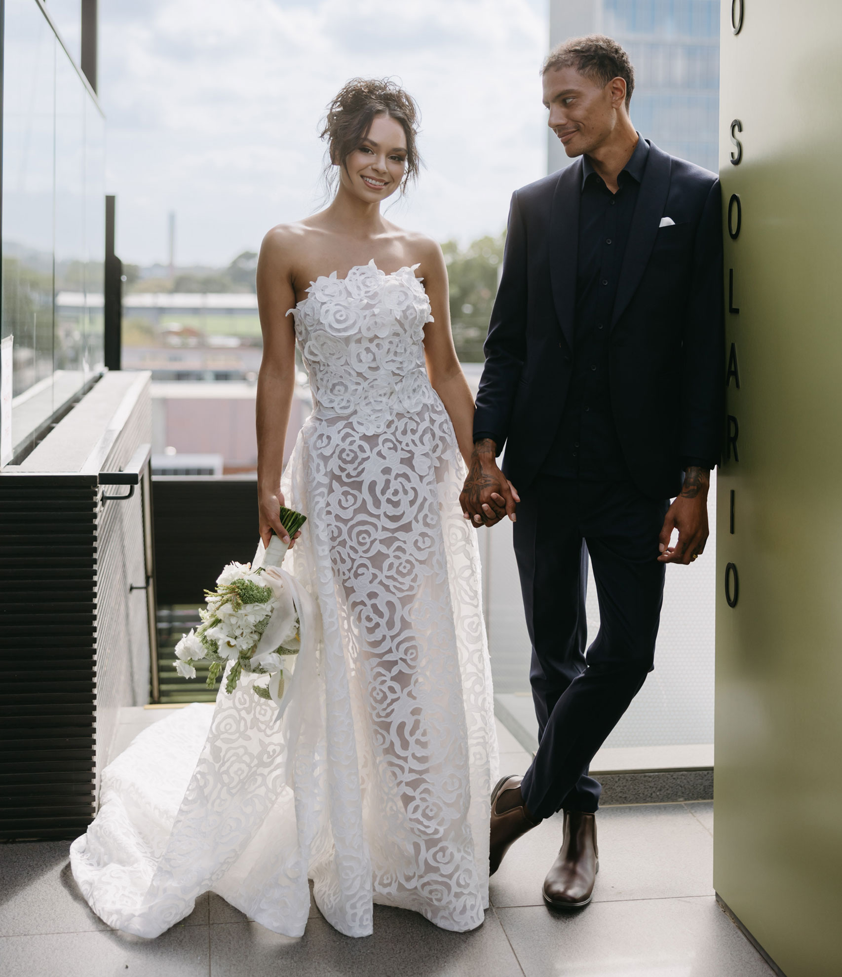 Rozella , Couple Look| Floral Lace Wedding Gown