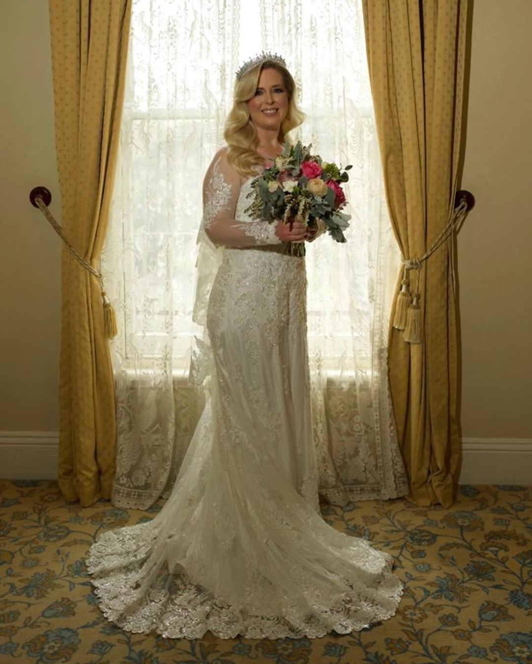 Real Bride Mahlia | Glowing in an Elegant Bridal Dress by Sani 2