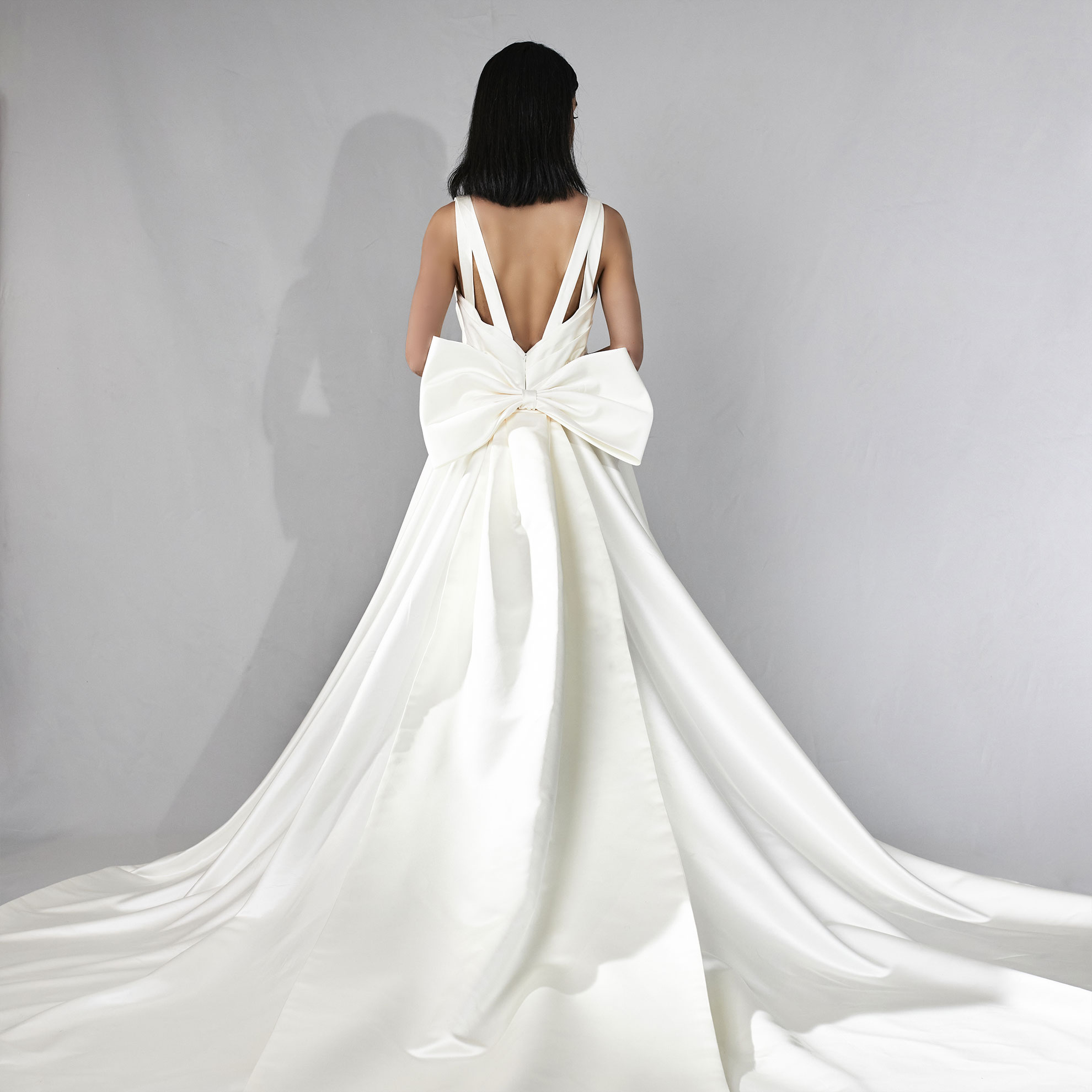 Siena | Satin Wedding Dress with Bow and Slit 2