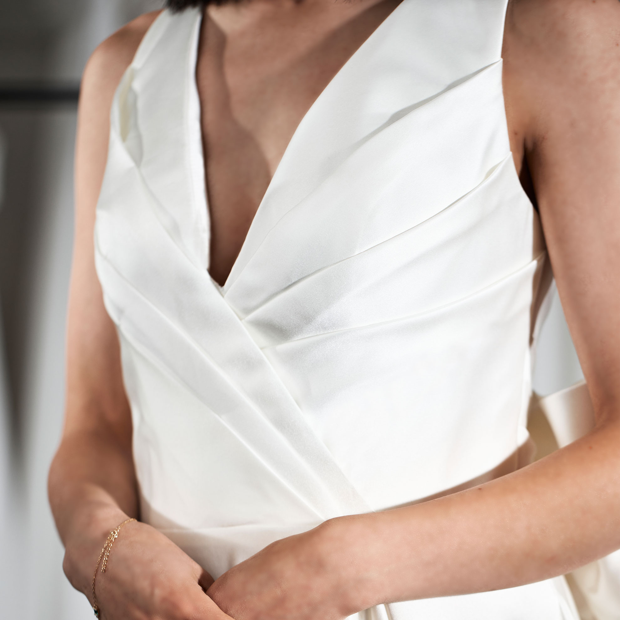 Siena | Satin Wedding Dress with Bow and Slit 3