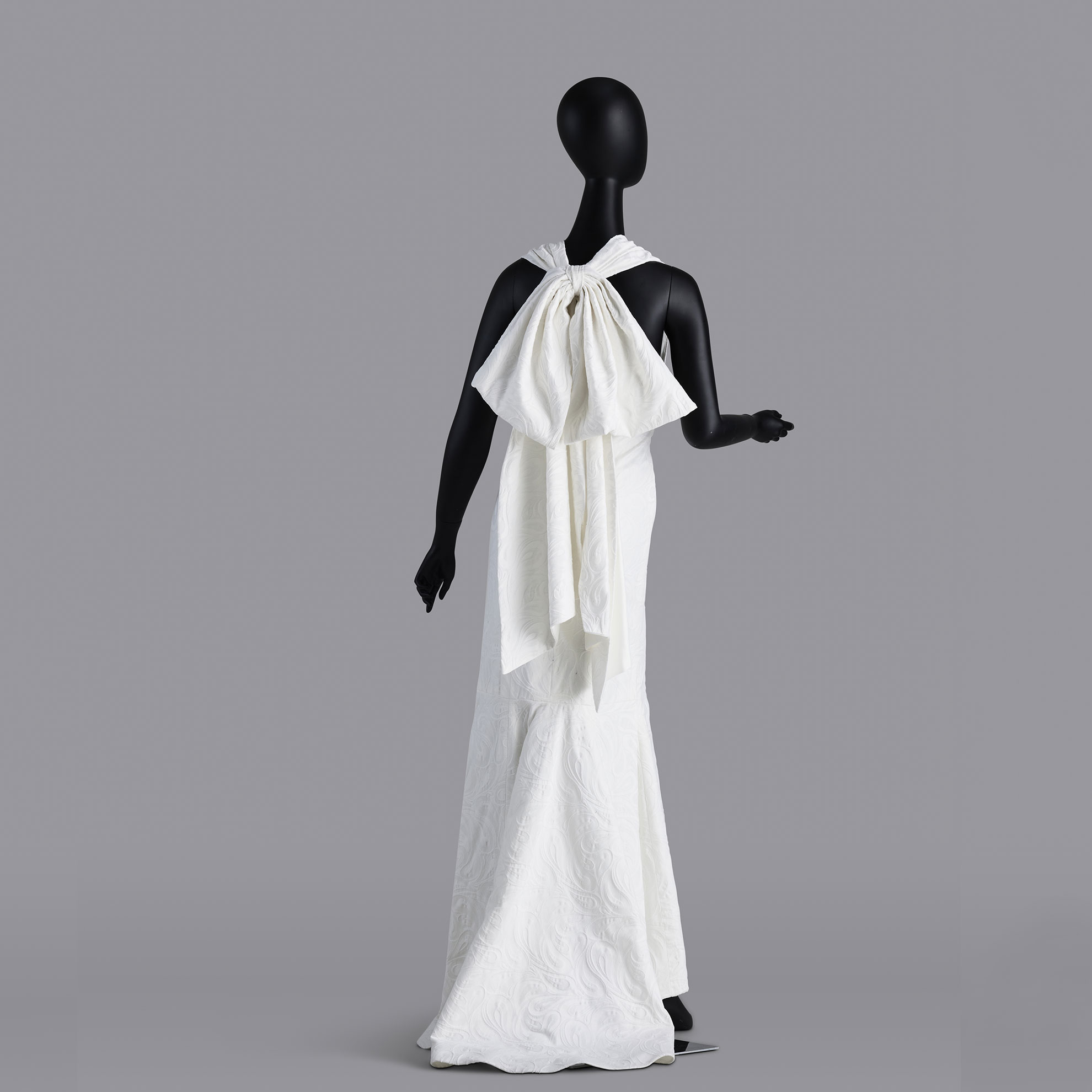 Parin | Elegant Bridal Dress for Modern Brides 2