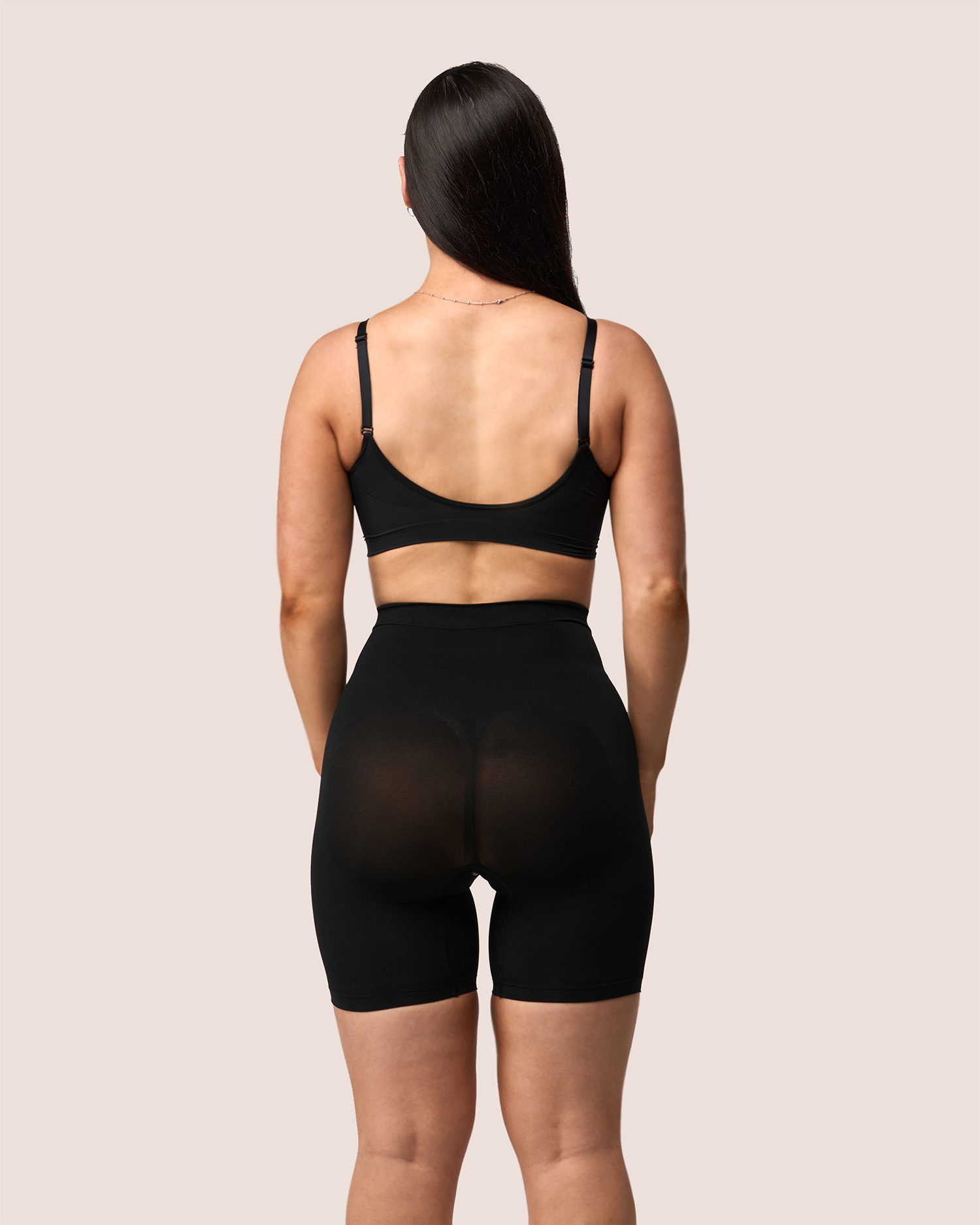 Seamless Mid-Thigh Shorts 4