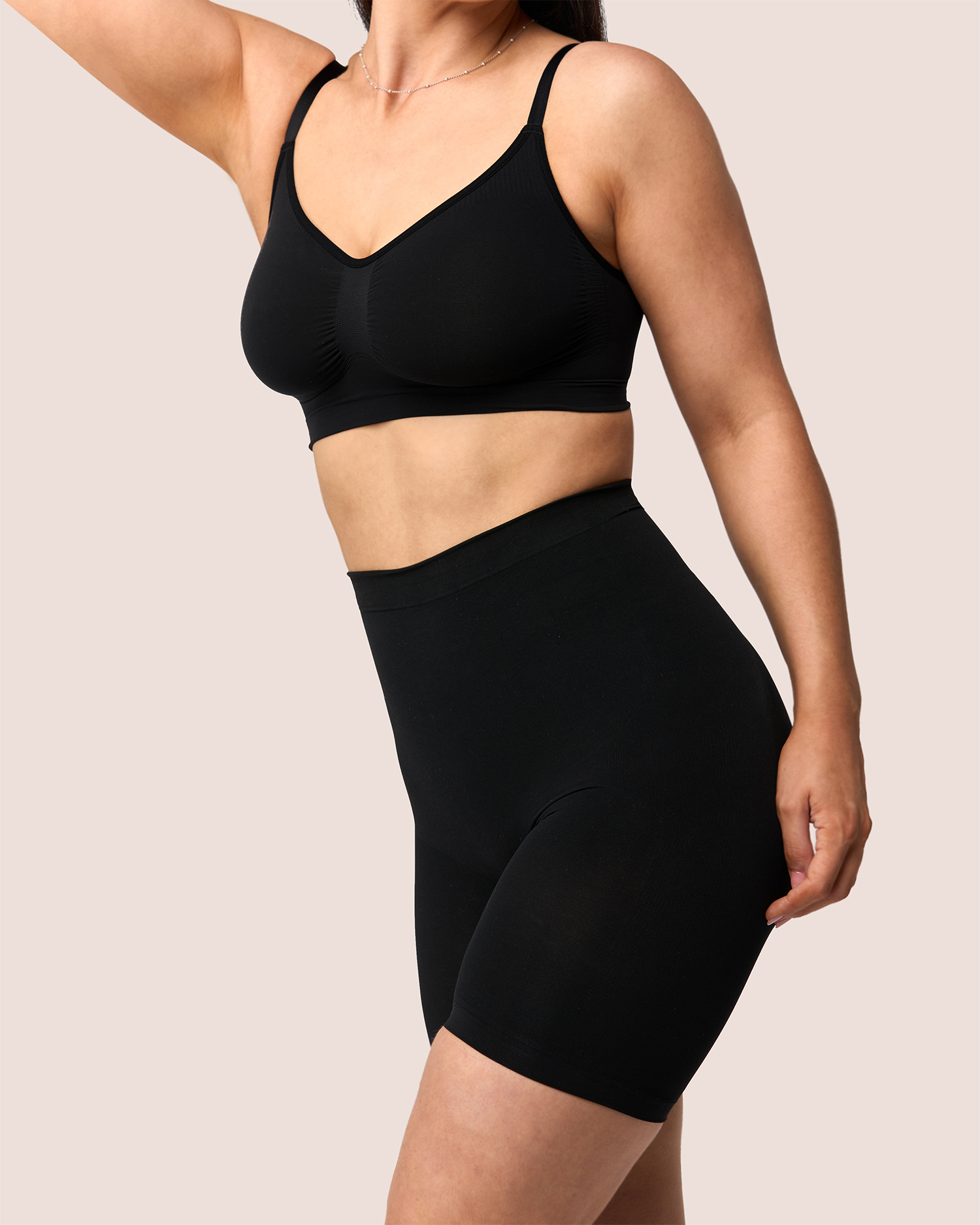 Seamless Mid-Thigh Shorts 5