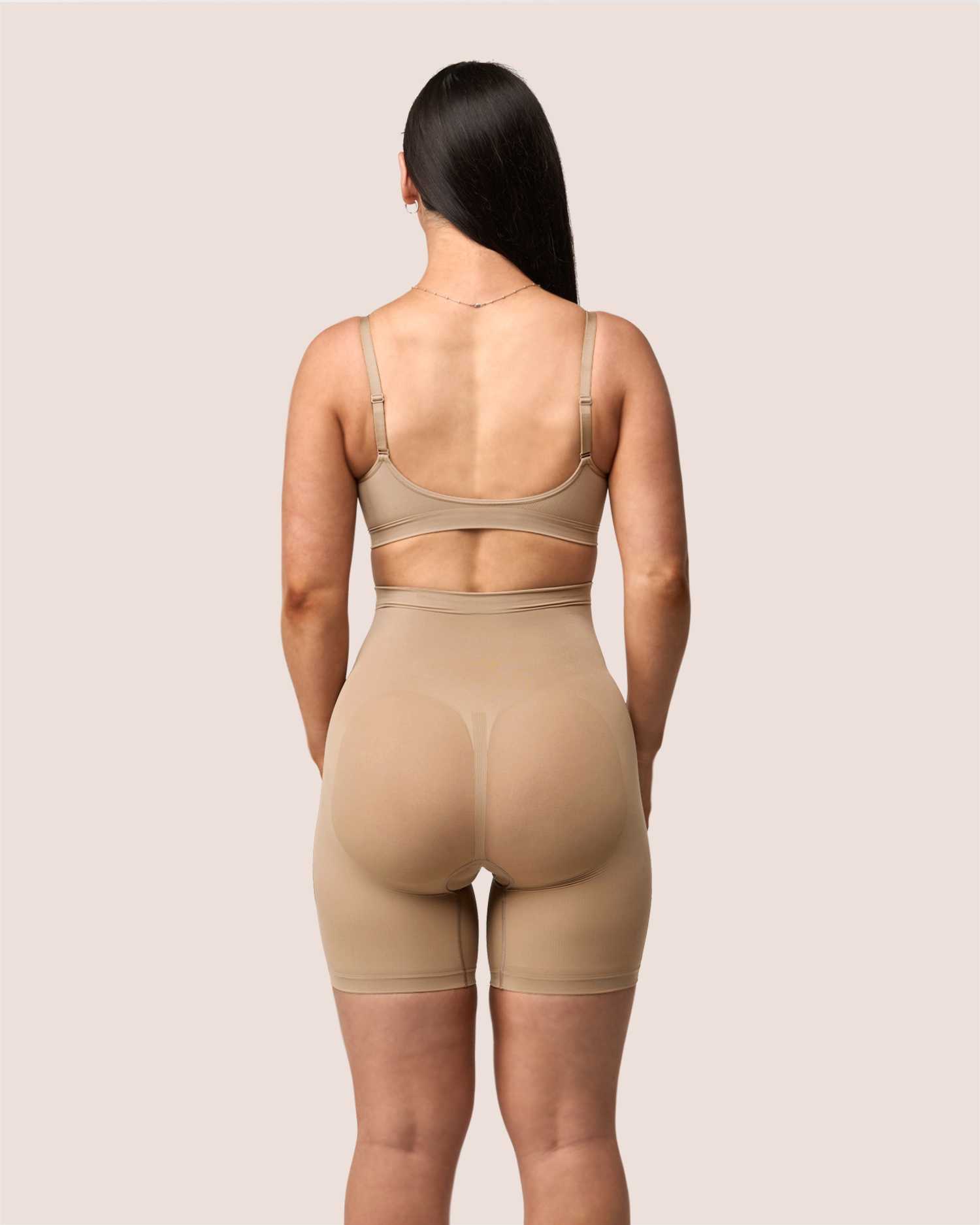 Seamless Mid-Thigh Shorts 7