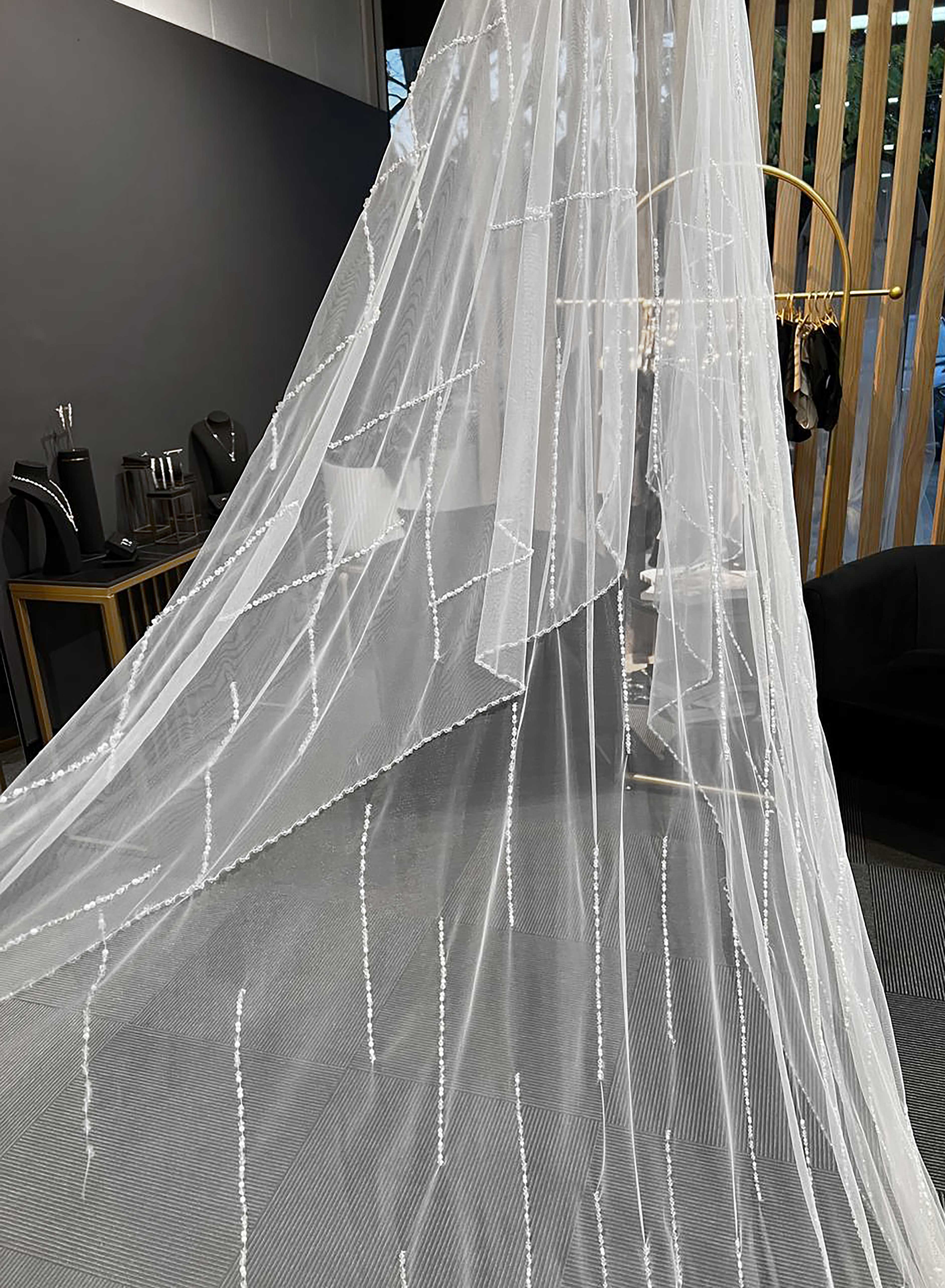 Astra β Crystal Pearl Cathedral Veil