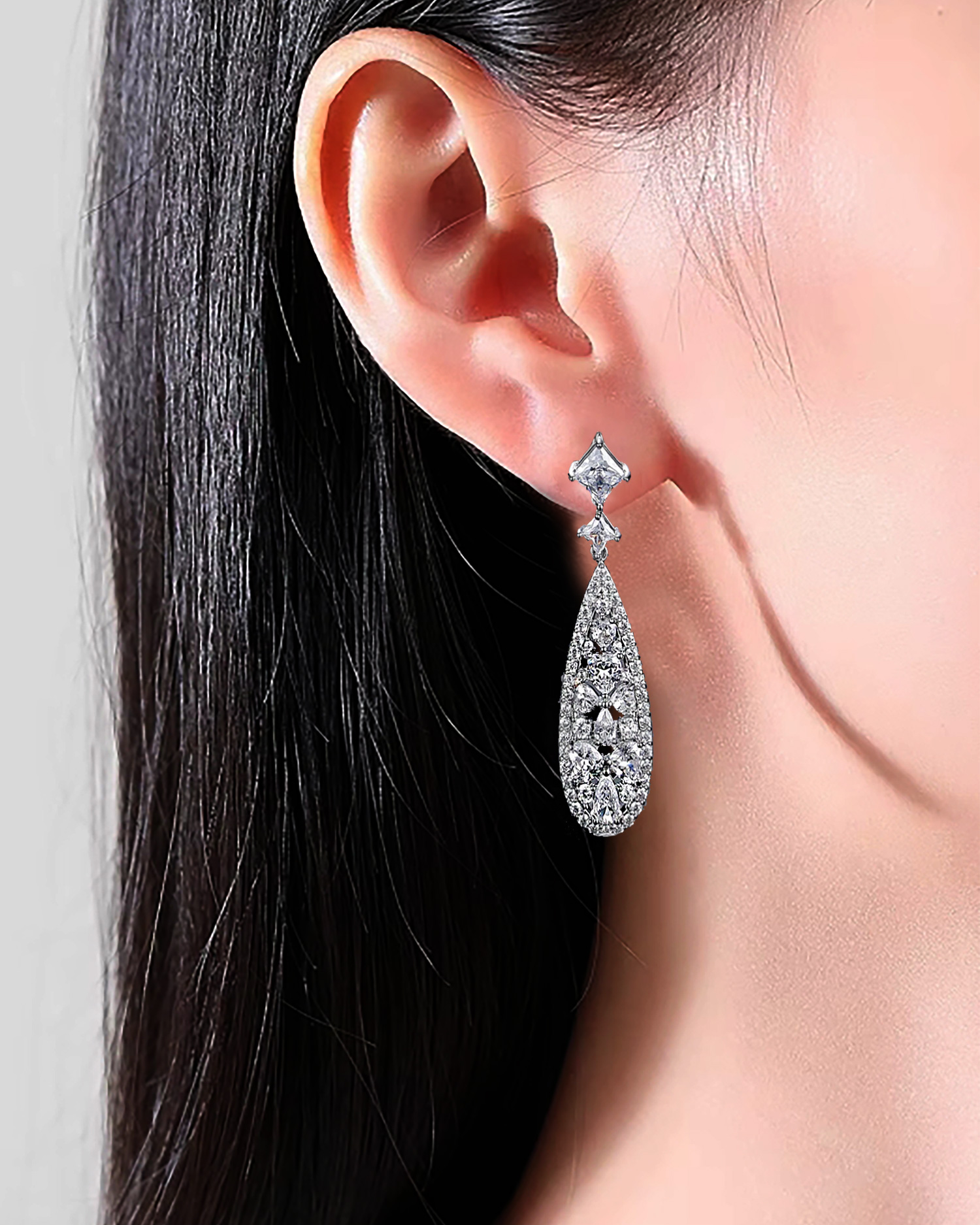 Elara – Zircon Teardrop Earrings 2