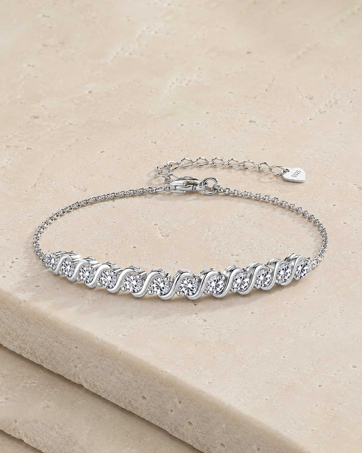 Elaris – Moissanite Tennis Bracelet 2