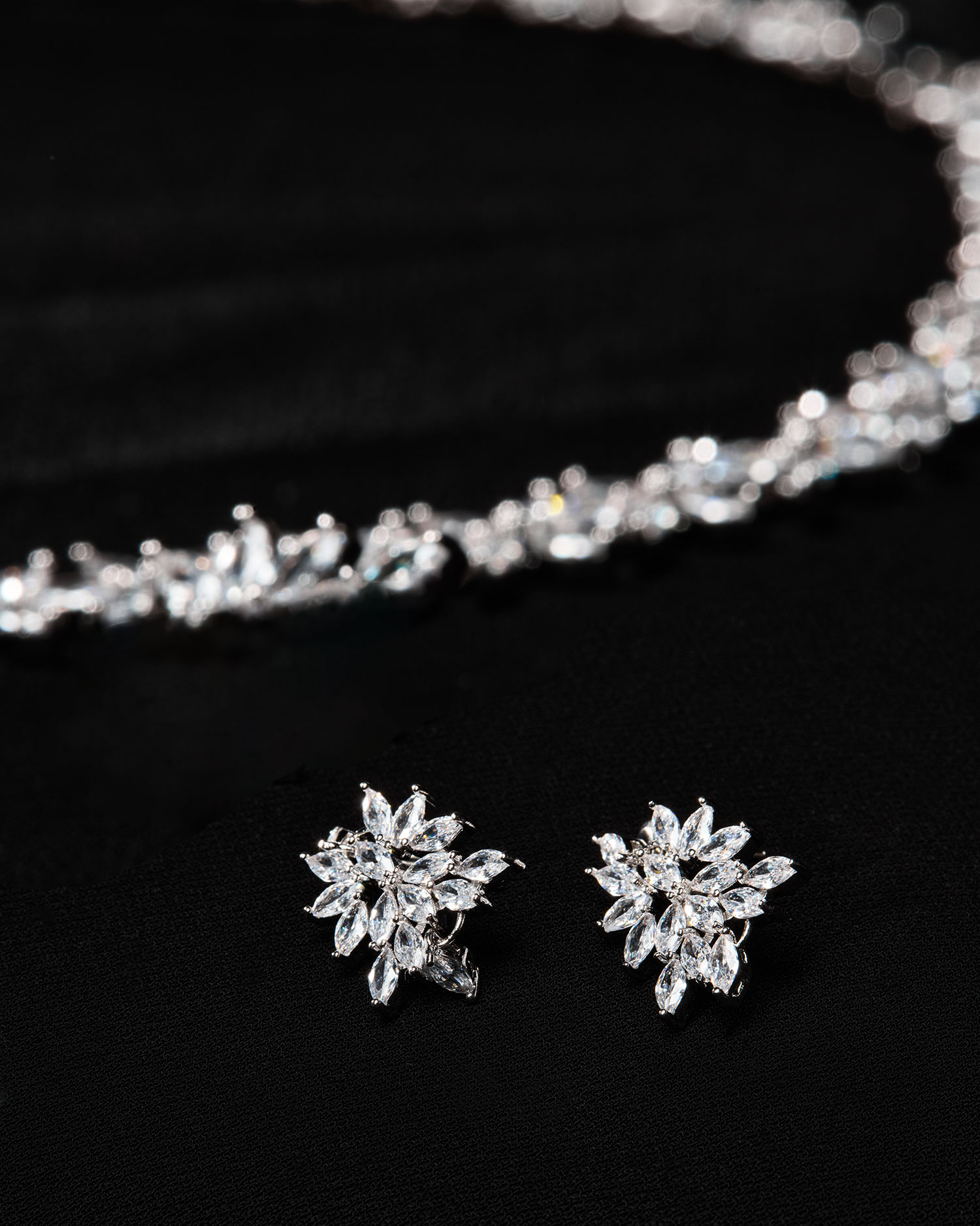 Eloura – Flower Zircon Bridal Set 4