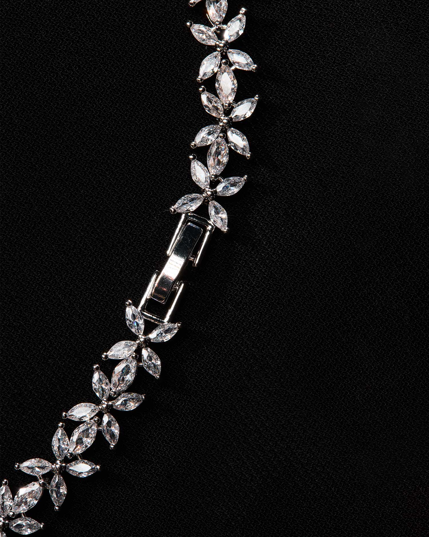 Eloura – Flower Zircon Bridal Set 6