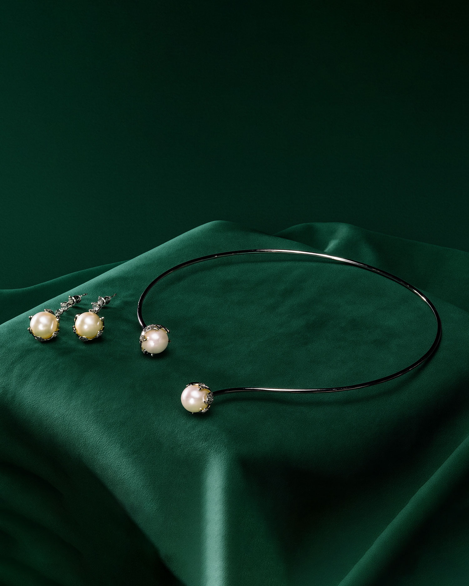 Evania β Flower Pendant Drop Set