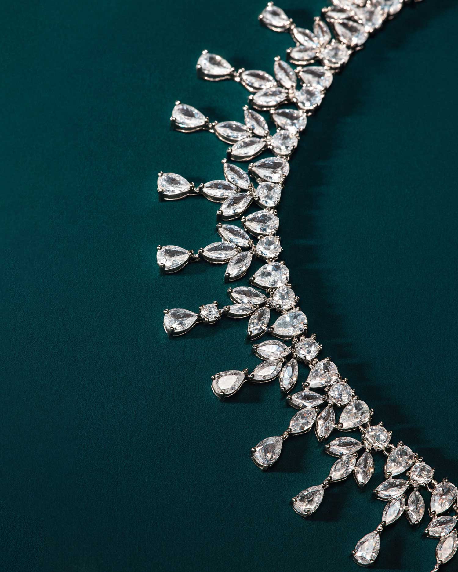 Lyven – Flower Zircon Bridal Set 2
