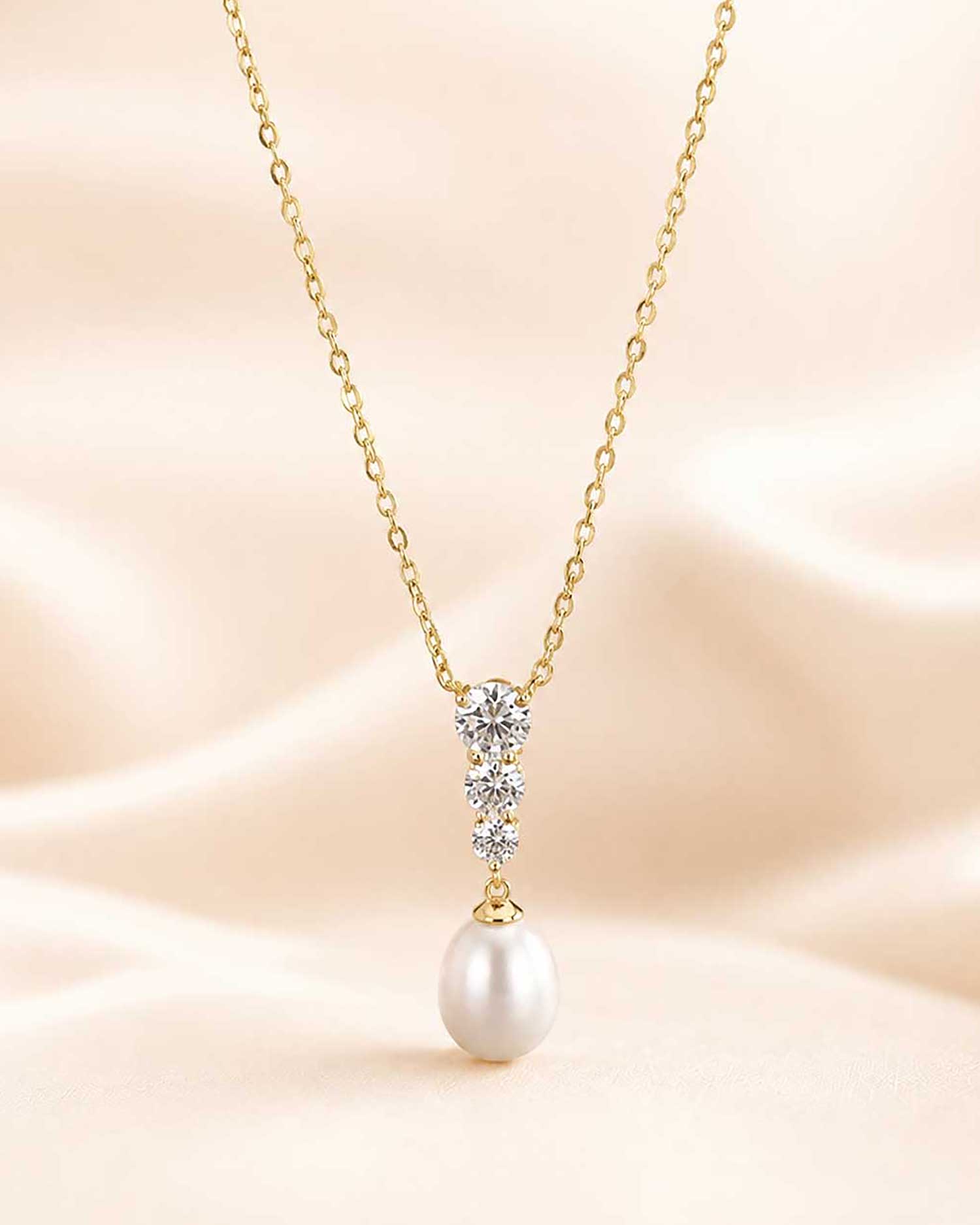 Maris_Freshwater Pearl Drop Necklace
