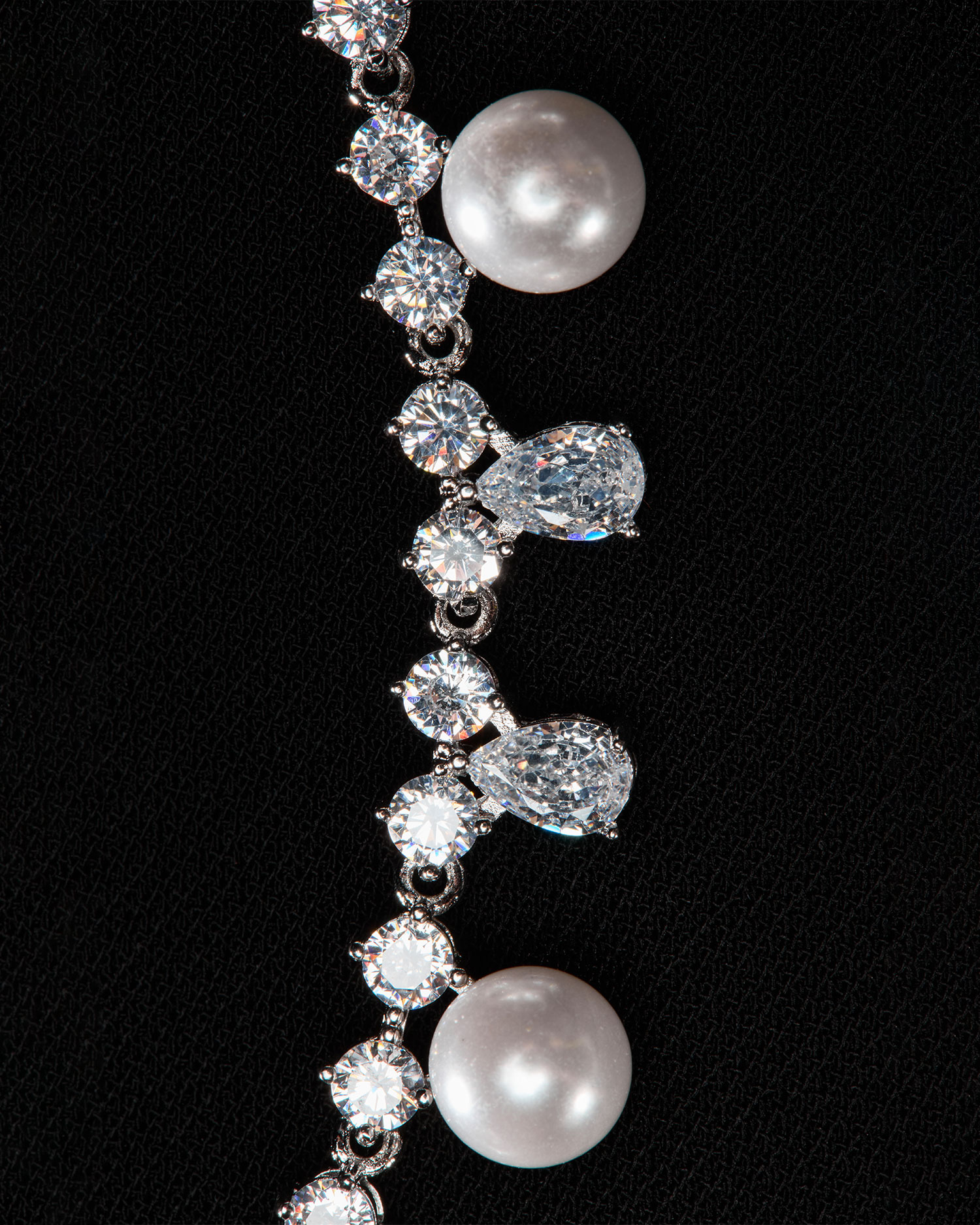 Nersia – Pearl & Zircon Bridal Set 3