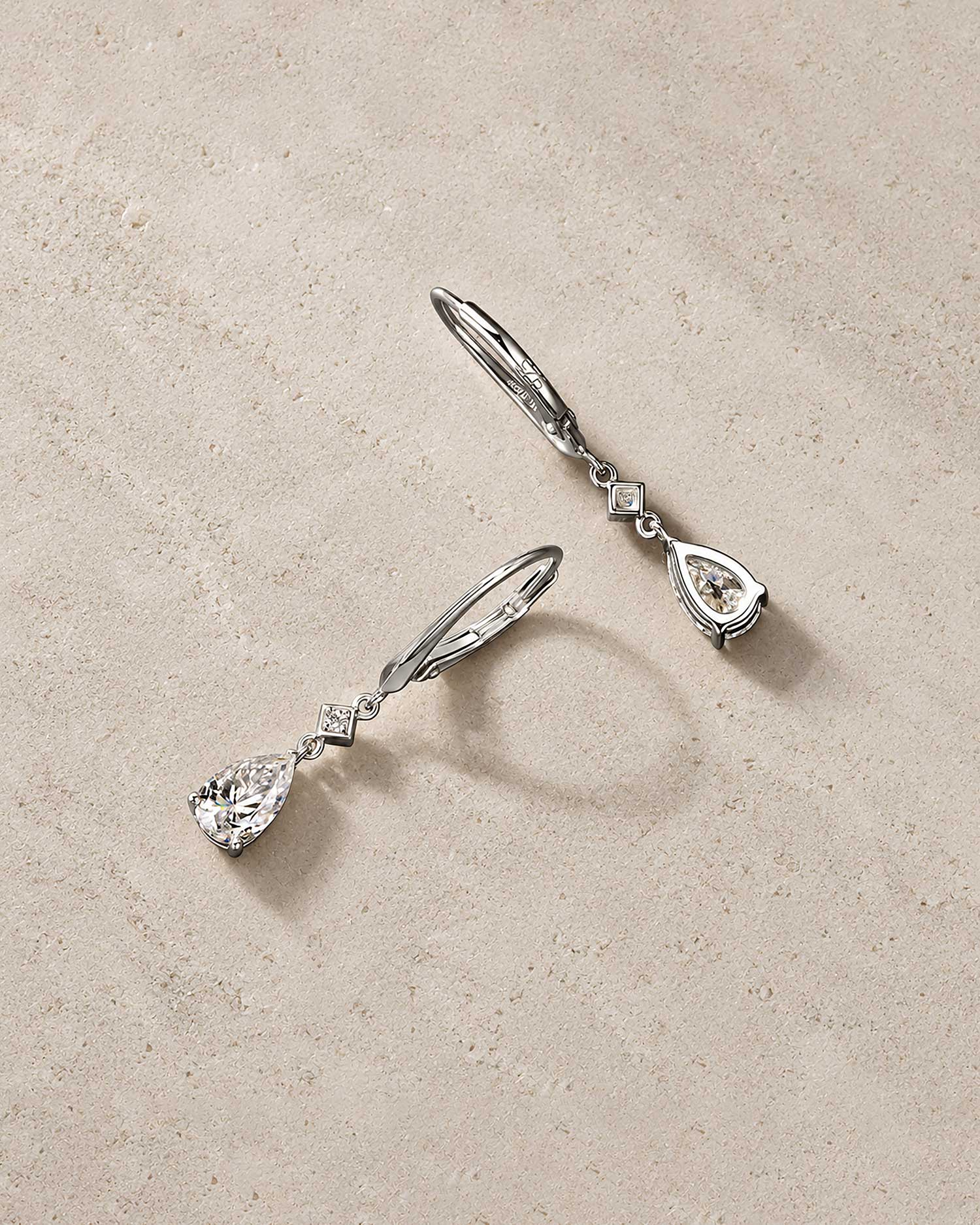 Nore – Silver Moissanite Drop Earrings 3