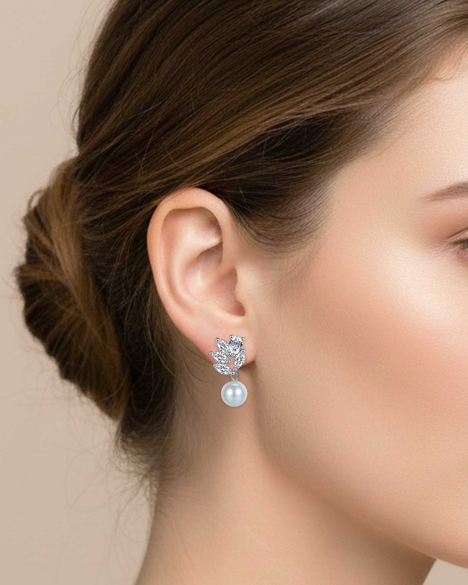 Pearlora – Leaf Pearl Drop Earrings 2
