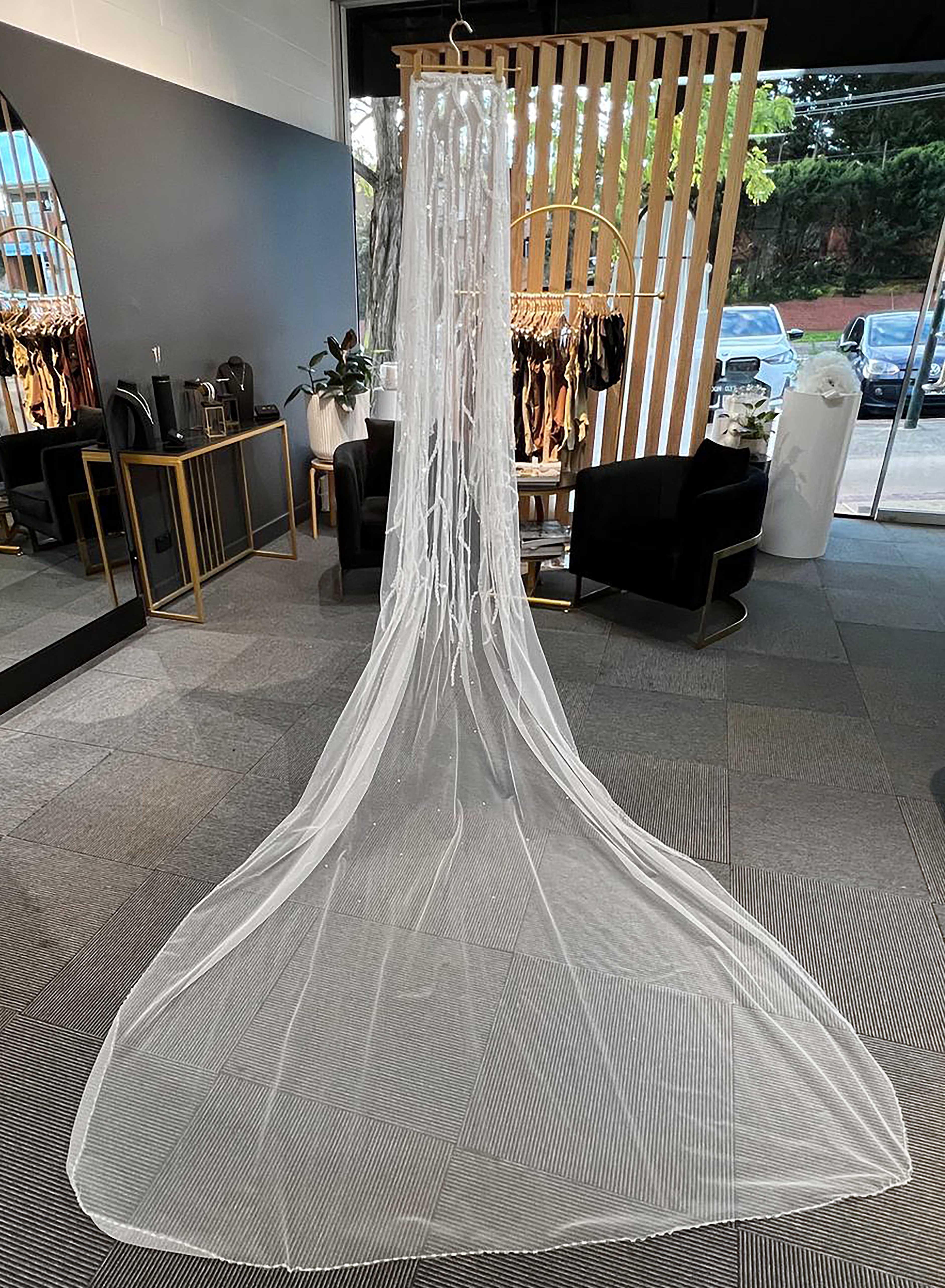 Sylva – Crystal Vine Cathedral Veil 3