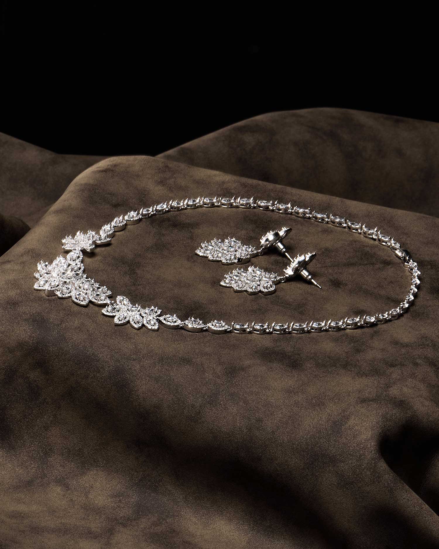 Sylvenn β Floral Leaf Zircon Bridal Set