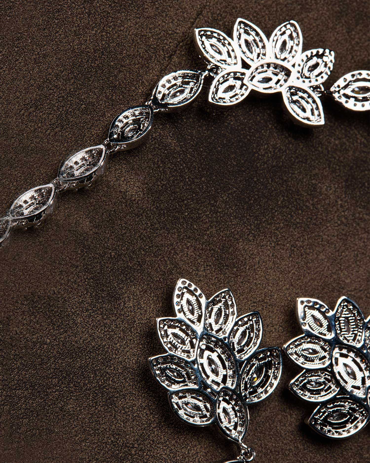 Sylvenn – Floral Leaf Zircon Bridal Set 5
