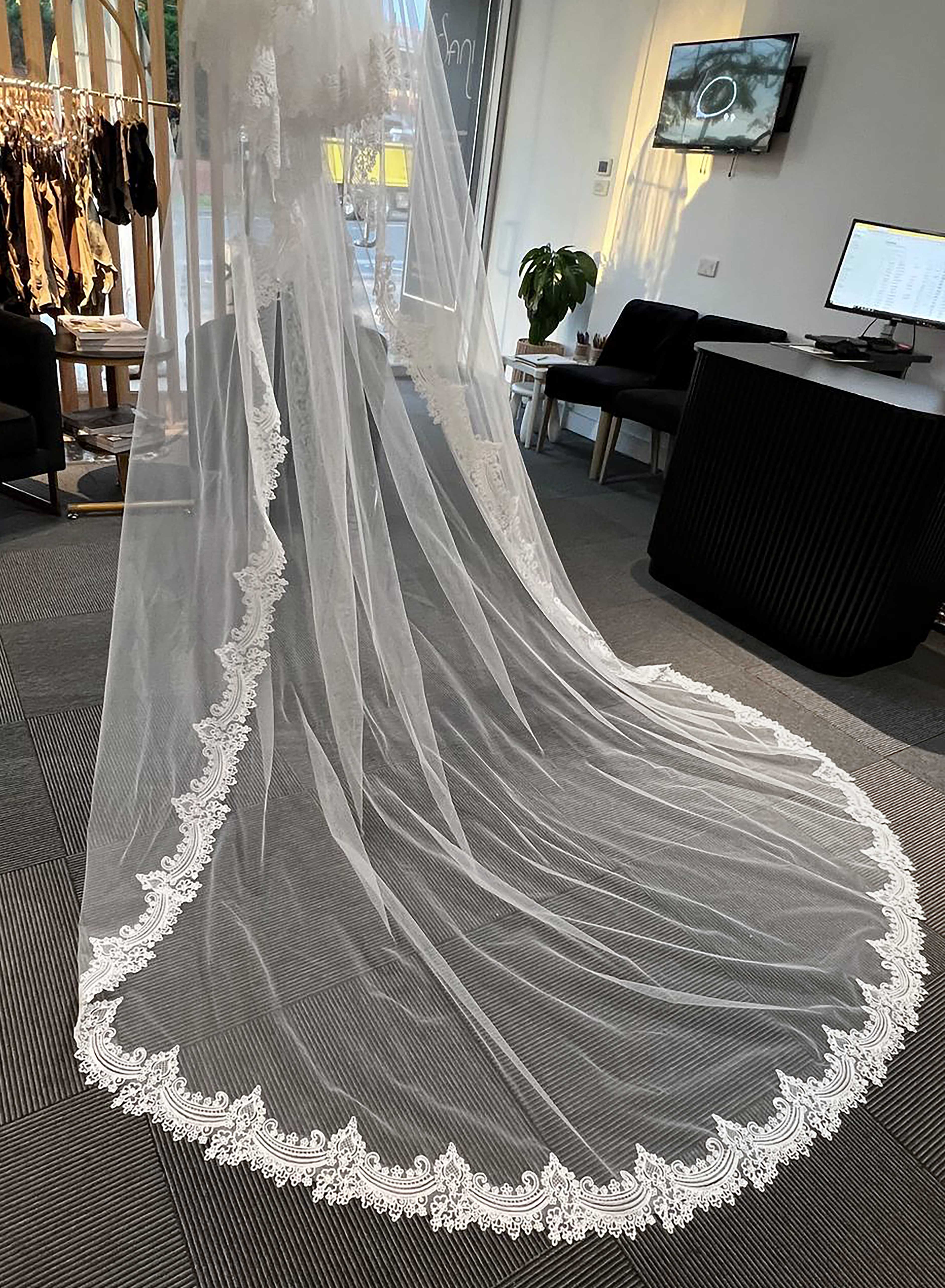 Elise – Lace Edge Cathedral Veil 2