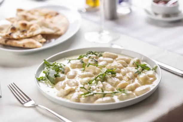 Gnocchi con Fonduta di Gorgonzola
