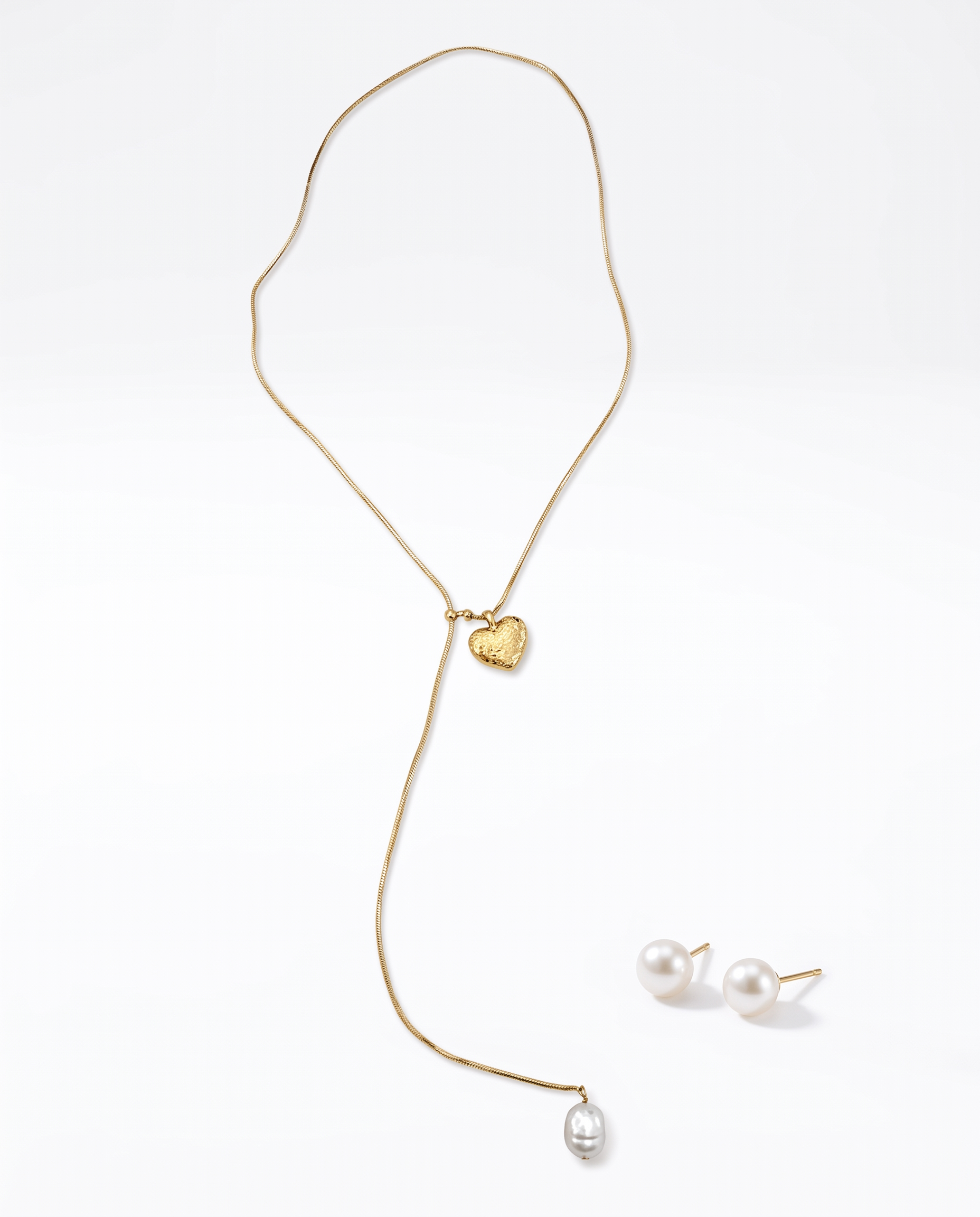 Corbatin con aretes