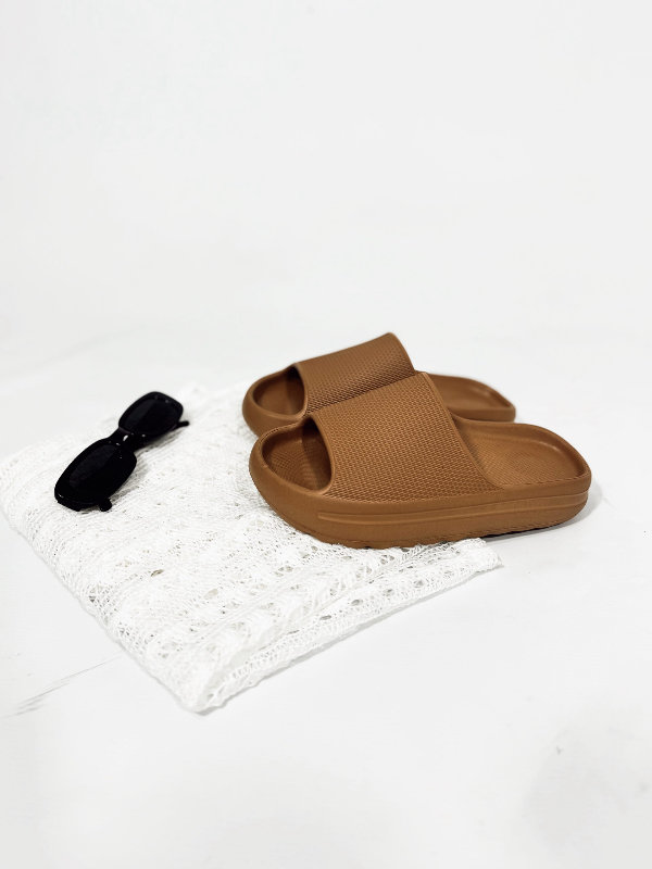 Flop camel (41/42 - 43/44 / goma)