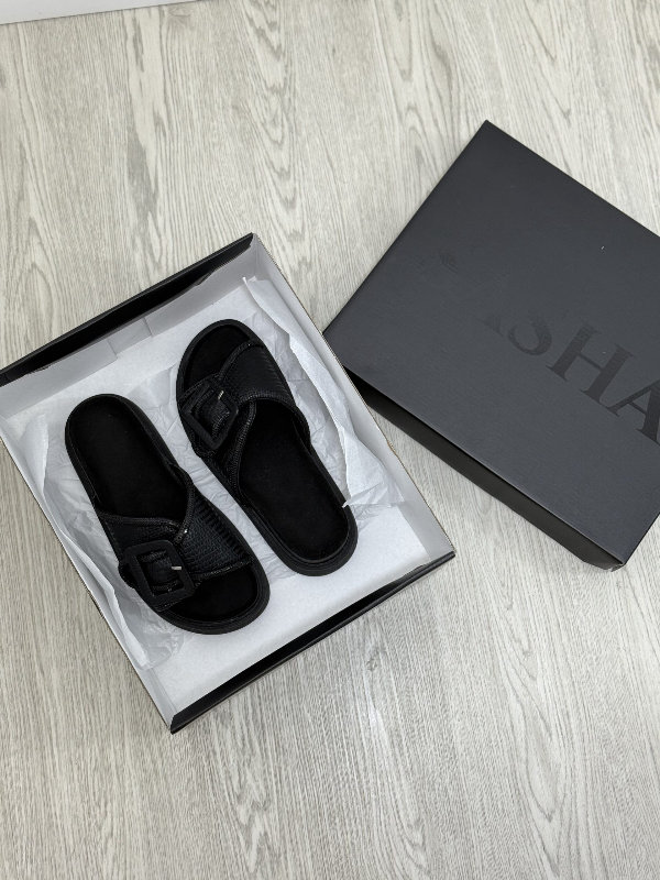 Lyon negro (36 - 40 / ecocuero)