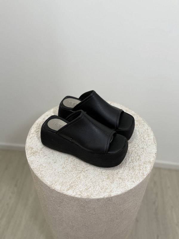 Corinto negro (35 - 36 - 37 - 39 - 40 / ecocuero) 2