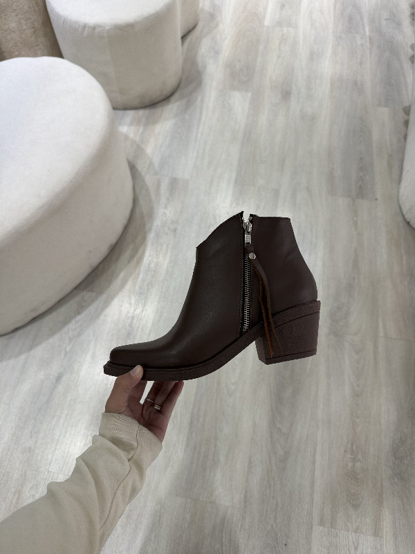 Alba chocolate (cuero)