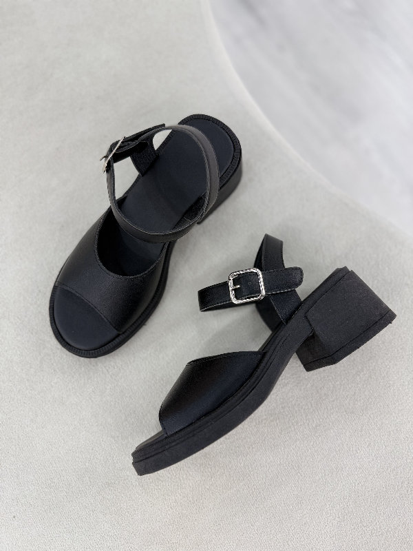 Salerno negro (ecocuero)