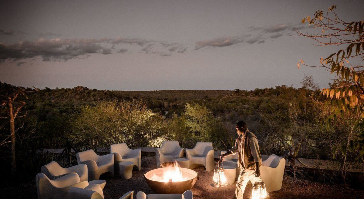 Singita-Lebombo-Lodge-fire-pit-1280x700.jpg