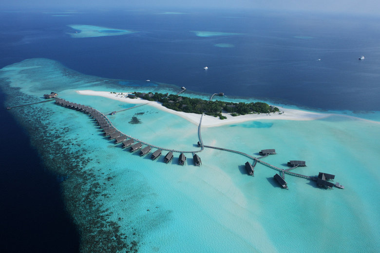 Cocoa%20Island%20-%20Resort%20-%20%20Aerial%20Shot%20.jpg