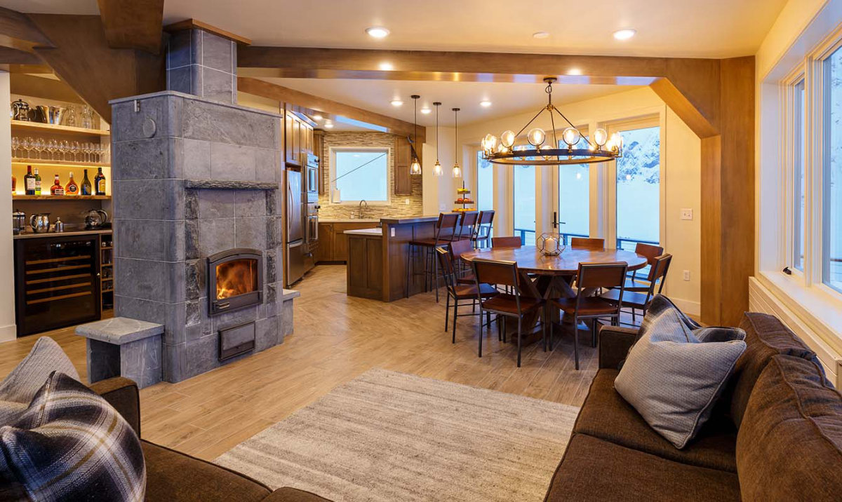 Sheldon-Chalet-Coverslider-Commons.jpg