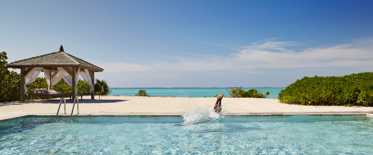 parrotcayCOMO%20Villa%20Pool_0.jpg
