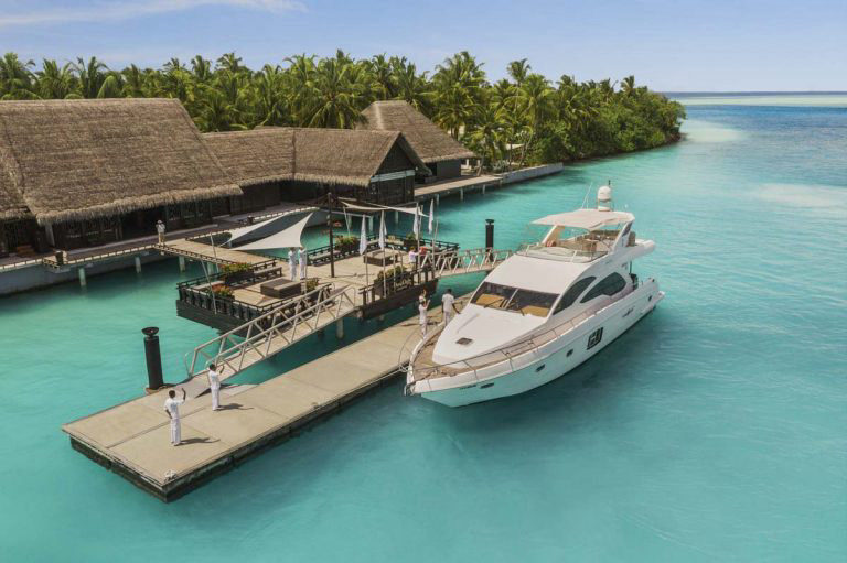OO_RR_Resort_ArrivalYacht_Drone_1215_MASTER_Small-768x511.jpg