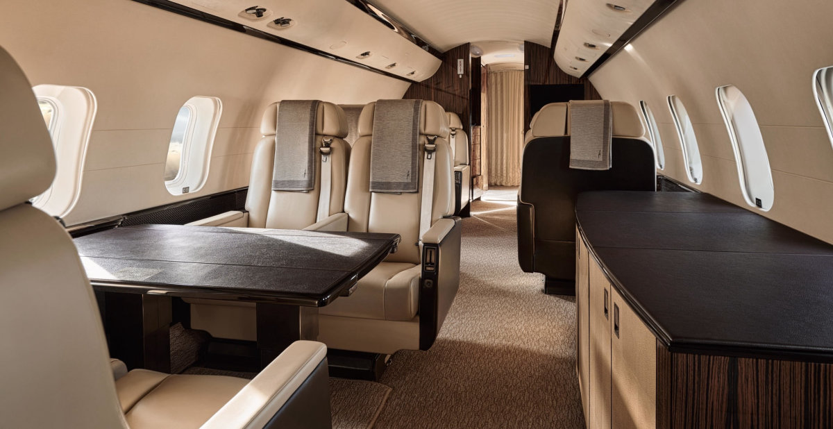 aman_jet7300_v3.jpg