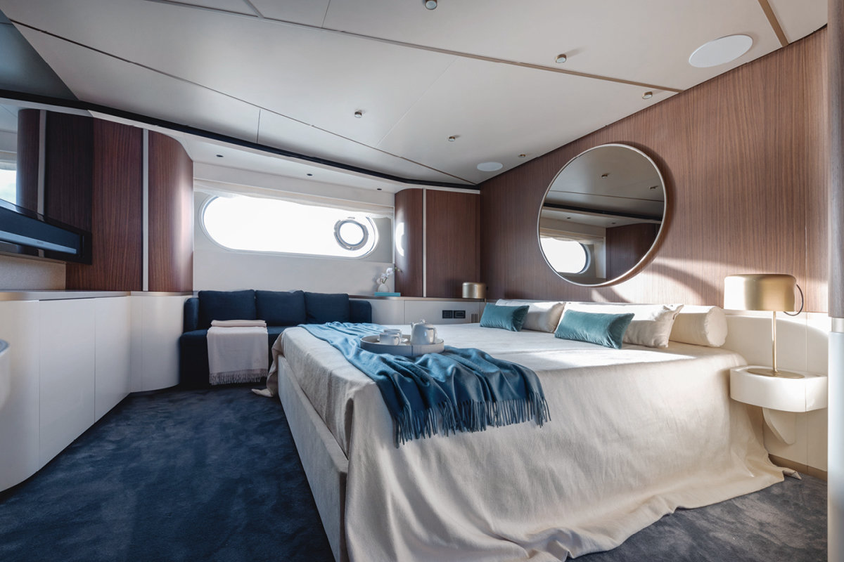 Magellano25M timeless version2.jpg