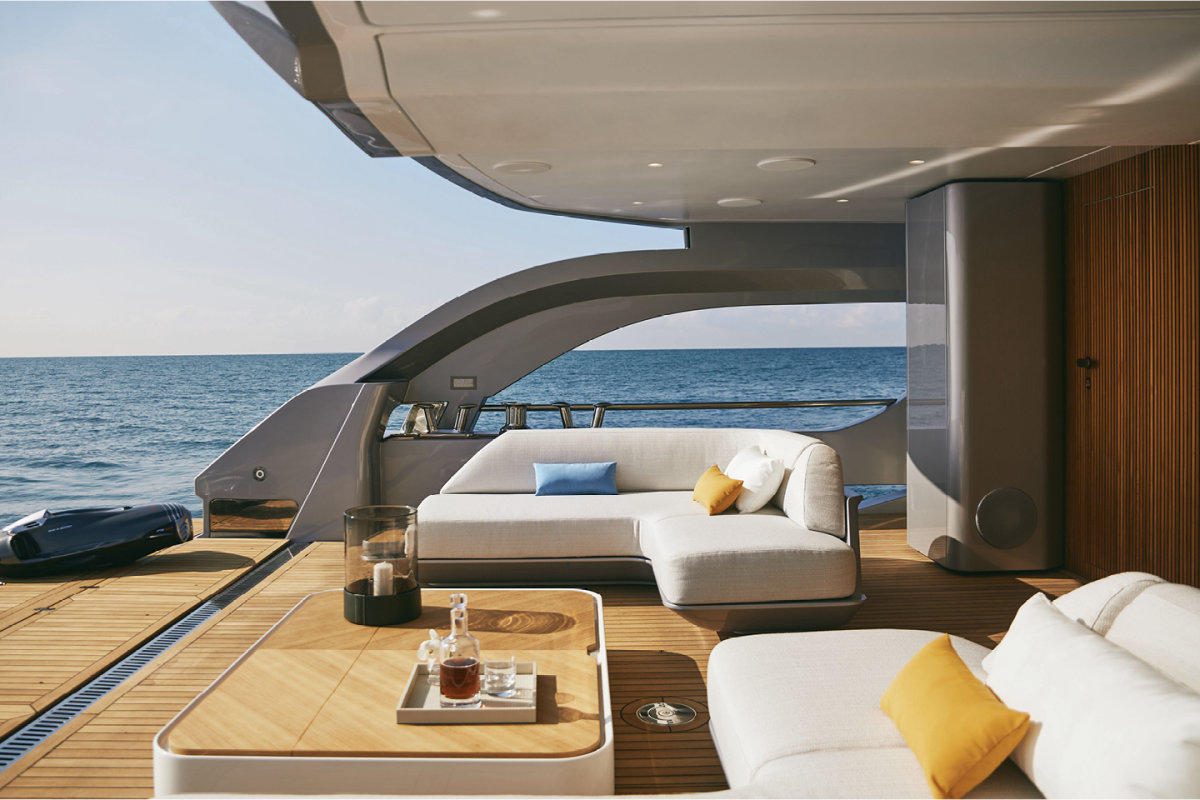 azimut123_20210528132204_trideck_gallery_web16.jpg