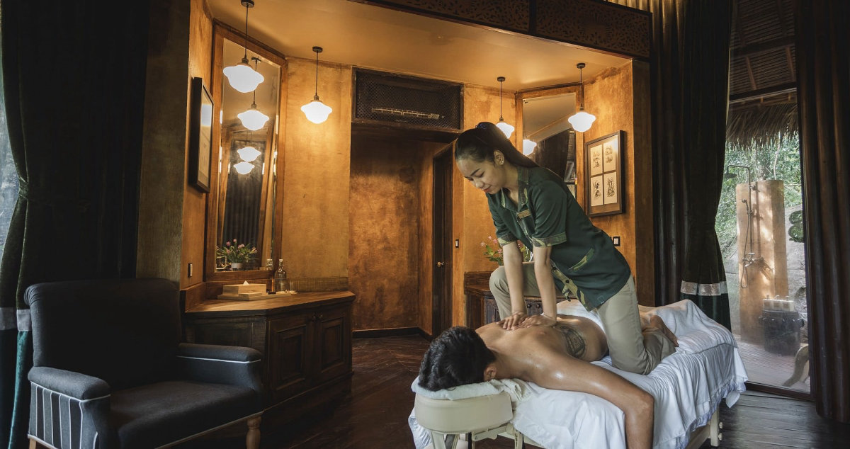 smwkhmer-massage2x-w2000.jpg