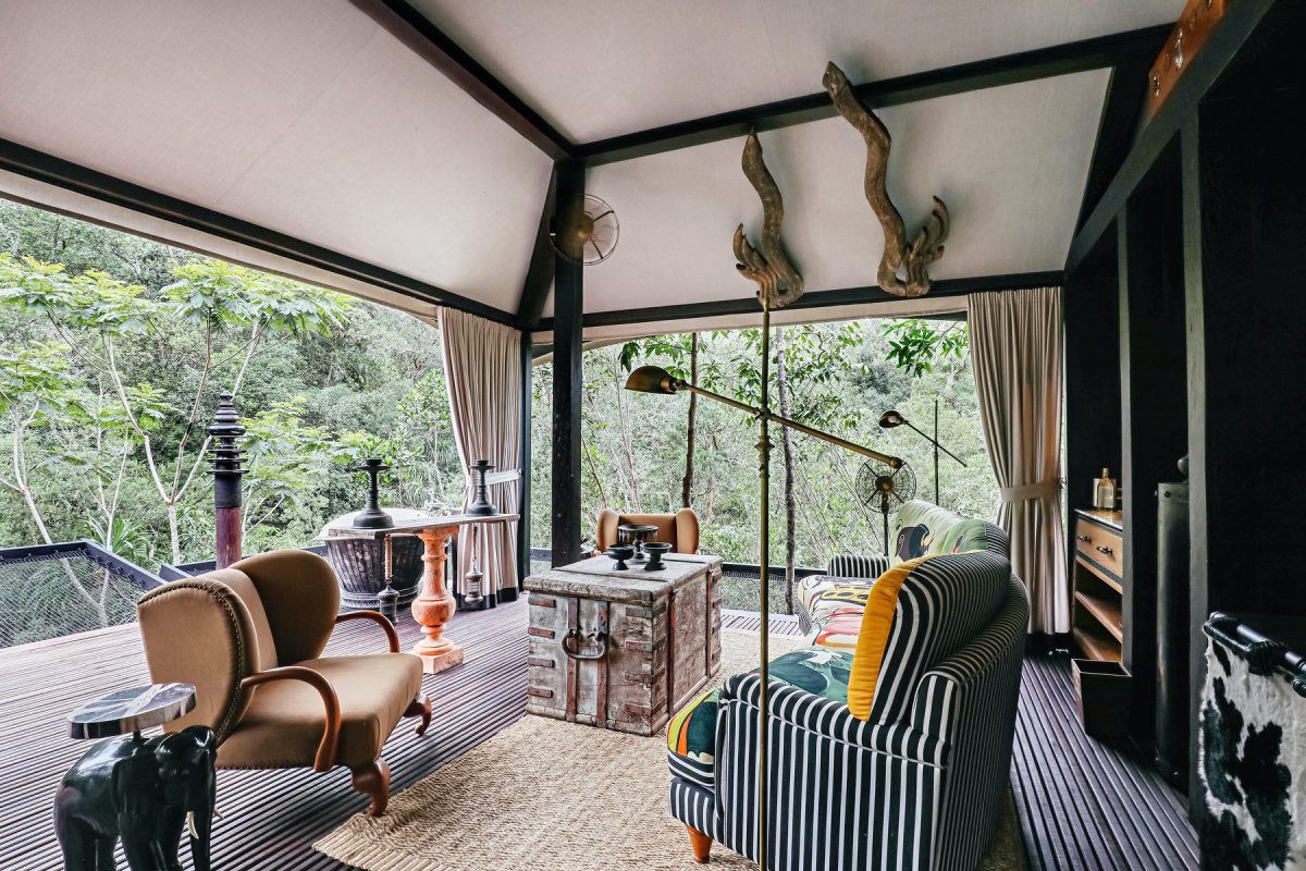smwshintamaniwildwild-tent8king-jayavarman-elisehassey20190045.jpg