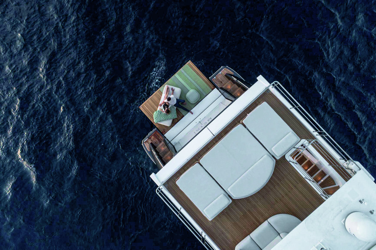 grande-27-yacht-stands-as-testament-that-big-things-come-in-small-packages_4.jpg